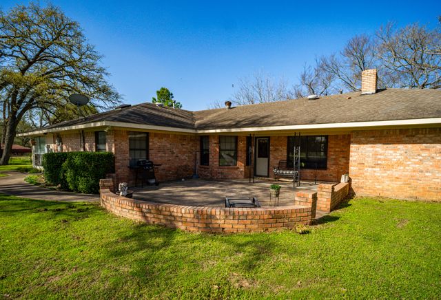 141 Lcr 405, Mexia, TX 76667