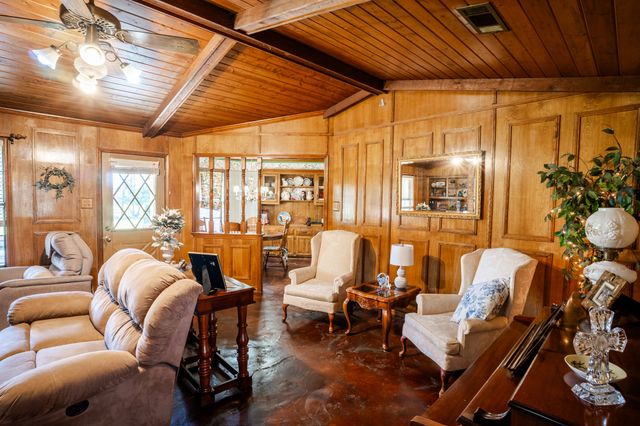 141 Lcr 405, Mexia, TX 76667