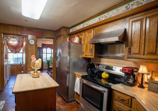 141 Lcr 405, Mexia, TX 76667
