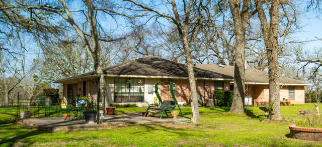 141 Lcr 405, Mexia, TX 76667