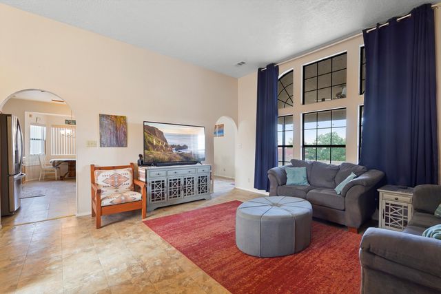 6268 APACHE PLUME Road NE, Rio Rancho, NM 87144