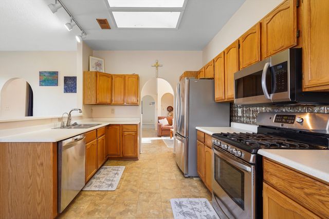 6268 APACHE PLUME Road NE, Rio Rancho, NM 87144