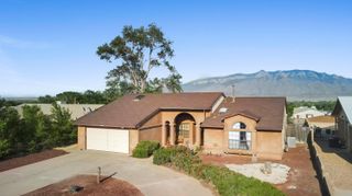 6268 APACHE PLUME Road NE, Rio Rancho, NM 87144