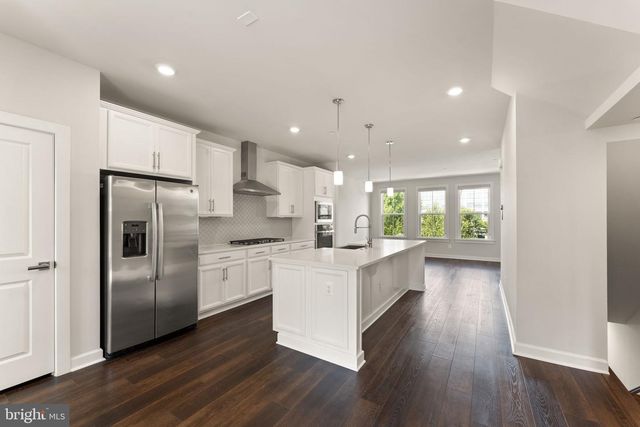 12994 HATTONTOWN SQ, Herndon, VA 20171