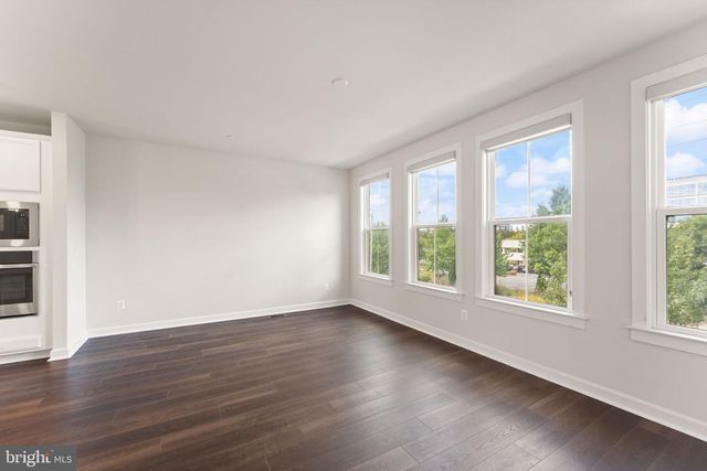12994 HATTONTOWN SQ, Herndon, VA 20171