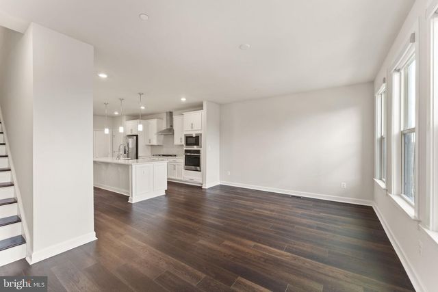 12994 HATTONTOWN SQ, Herndon, VA 20171