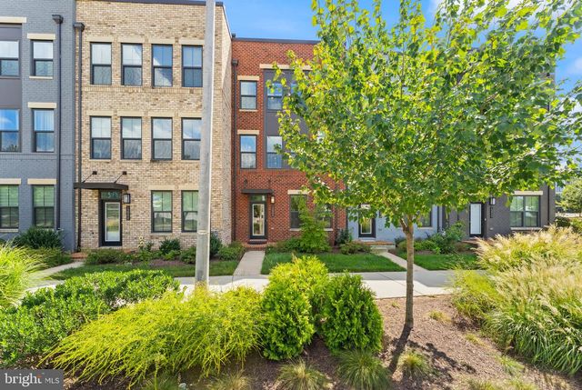 12994 HATTONTOWN SQ, Herndon, VA 20171