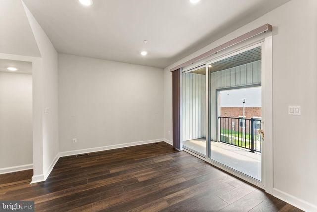 12994 HATTONTOWN SQ, Herndon, VA 20171