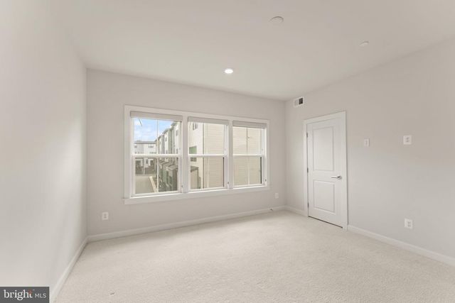 12994 HATTONTOWN SQ, Herndon, VA 20171