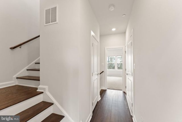 12994 HATTONTOWN SQ, Herndon, VA 20171