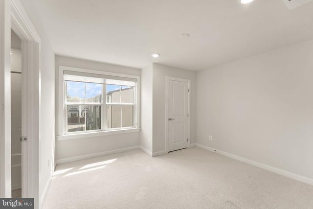 12994 HATTONTOWN SQ, Herndon, VA 20171