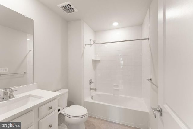 12994 HATTONTOWN SQ, Herndon, VA 20171