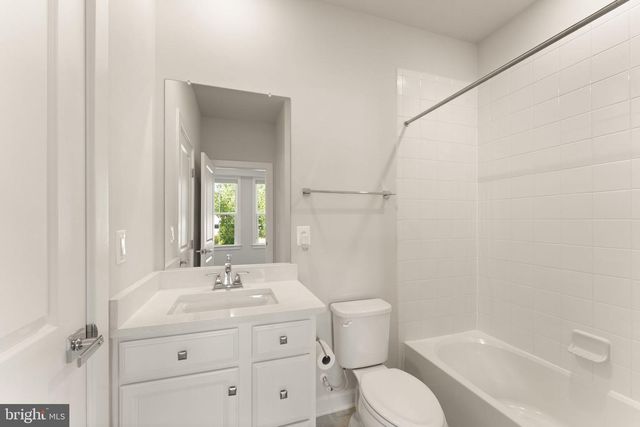 12994 HATTONTOWN SQ, Herndon, VA 20171