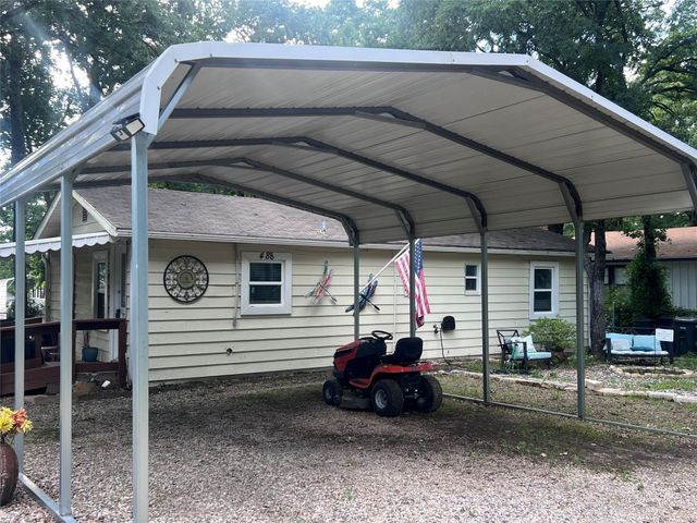488 Briggs Boulevard, East Tawakoni, TX 75472