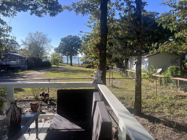 488 Briggs Boulevard, East Tawakoni, TX 75472