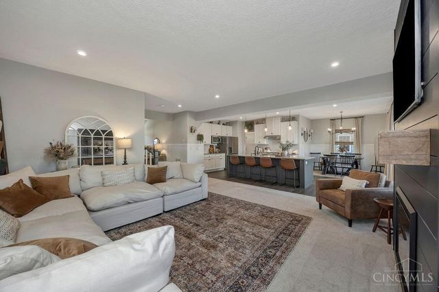 1343 Springfield Drive, Harrison, OH 45030