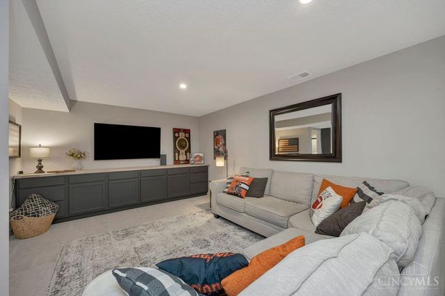 1343 Springfield Drive, Harrison, OH 45030