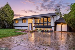 203 AUDREYS CT SE, Vienna, VA 22180
