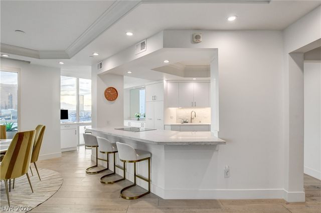 2857 Paradise Road 1405, Las Vegas, NV 89109