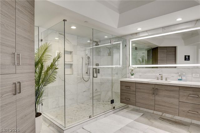 2857 Paradise Road 1405, Las Vegas, NV 89109