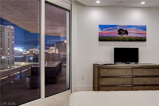 2857 Paradise Road 1405, Las Vegas, NV 89109