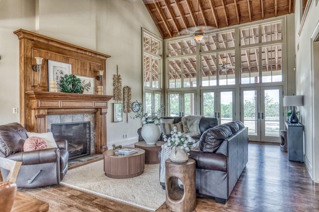 7157 Fm 1697, Carmine, TX 78932