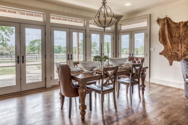 7157 Fm 1697, Carmine, TX 78932