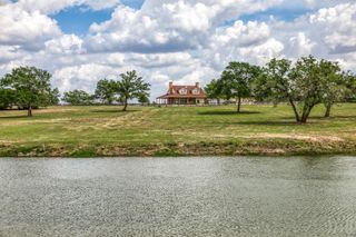 7157 Fm 1697, Carmine, TX 78932