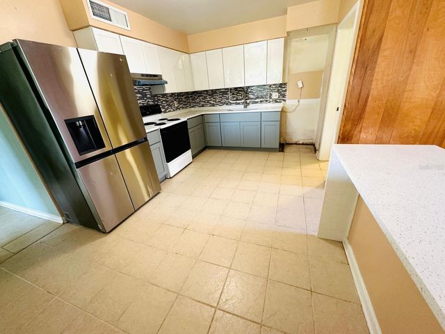 2285 AVENUE C SW, Winter Haven, FL 33880