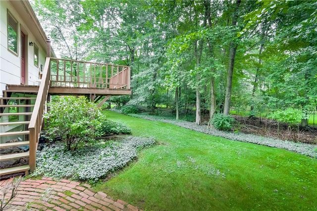 6 Potter Lane, Airmont, NY 10901