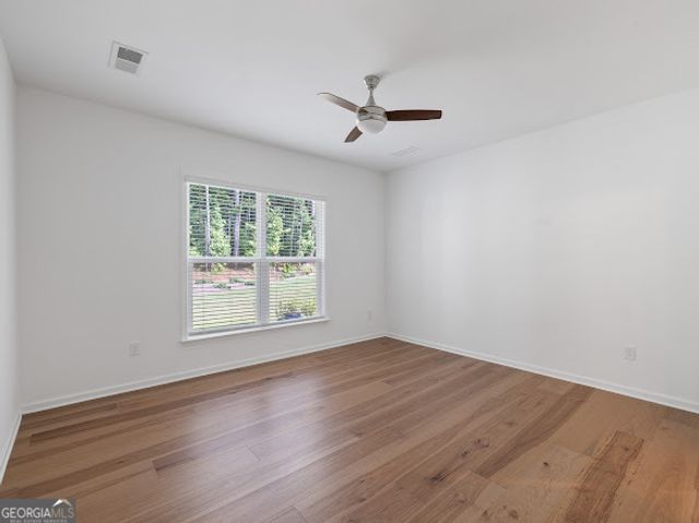 1300 Starboard Way, Greensboro, GA 30642