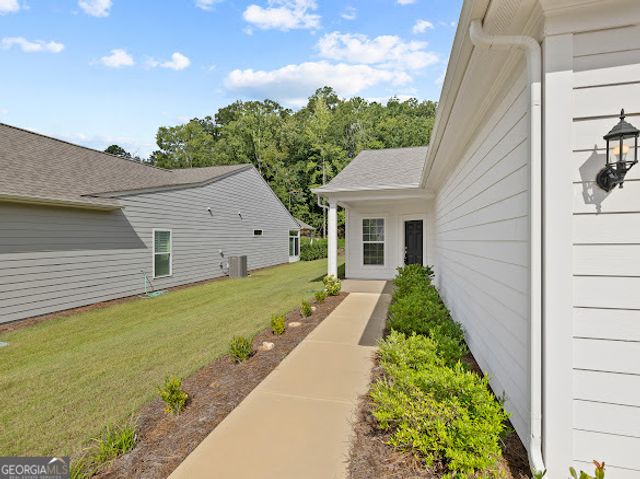 1300 Starboard Way, Greensboro, GA 30642