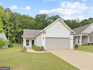 1300 Starboard Way, Greensboro, GA 30642