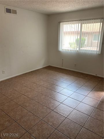 2657 Kline Circle, Las Vegas, NV 89121