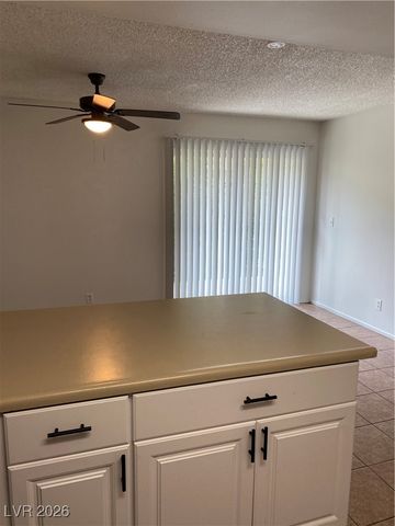 2657 Kline Circle, Las Vegas, NV 89121