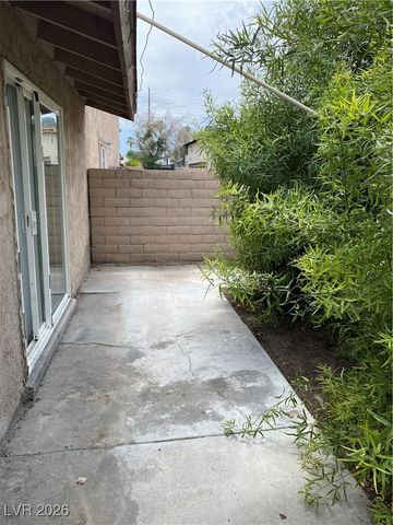2657 Kline Circle, Las Vegas, NV 89121