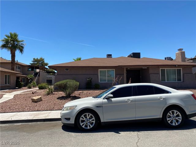 2657 Kline Circle, Las Vegas, NV 89121