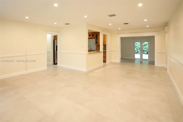 8870 SW 86th St, Miami, FL 33173