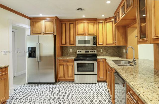 8870 SW 86th St, Miami, FL 33173