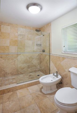 8870 SW 86th St, Miami, FL 33173