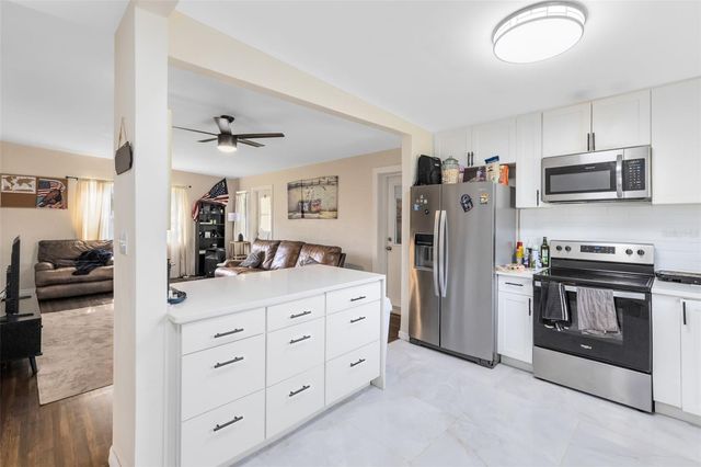 424 MANHATTAN AVENUE, Daytona Beach, FL 32118