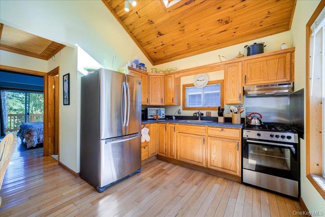 1192 State Route 52 21, Loch Sheldrake, NY 12759