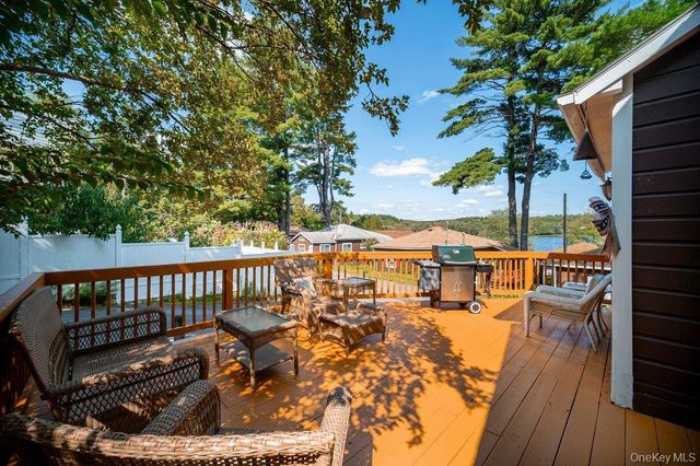 1192 State Route 52 21, Loch Sheldrake, NY 12759