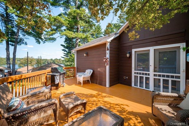 1192 State Route 52 21, Loch Sheldrake, NY 12759