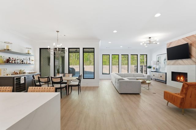 26 Copper Circle, Little Rock, AR 72223