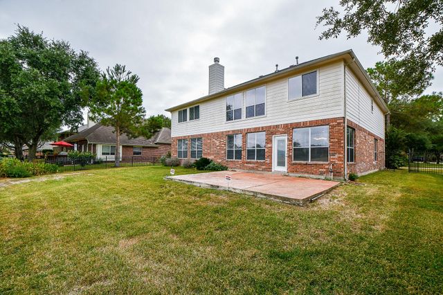16230 S Southern Stone Drive, Houston, TX 77095