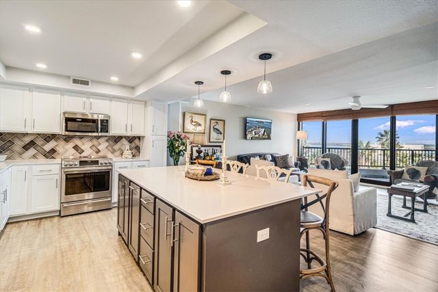 1000 N Station St 317, Port Aransas, TX 78373