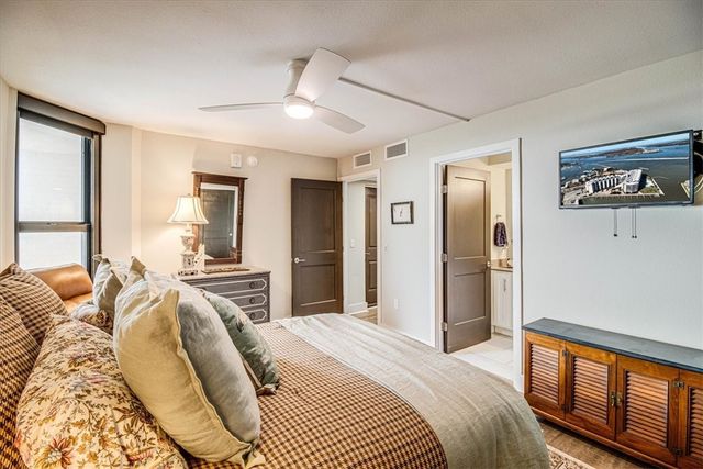 1000 N Station St 317, Port Aransas, TX 78373