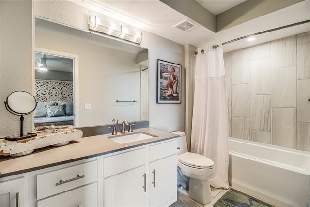 1000 N Station St 317, Port Aransas, TX 78373