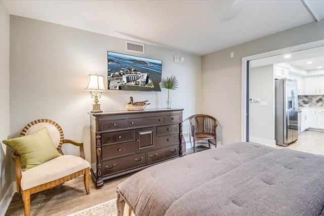 1000 N Station St 317, Port Aransas, TX 78373